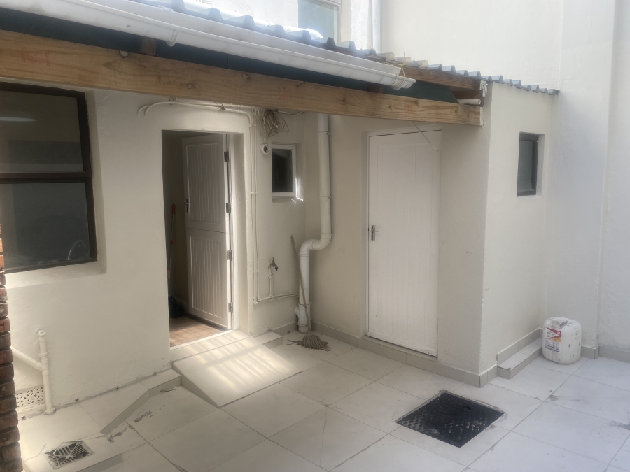 3 Bedroom Property for Sale in Zonnebloem Western Cape